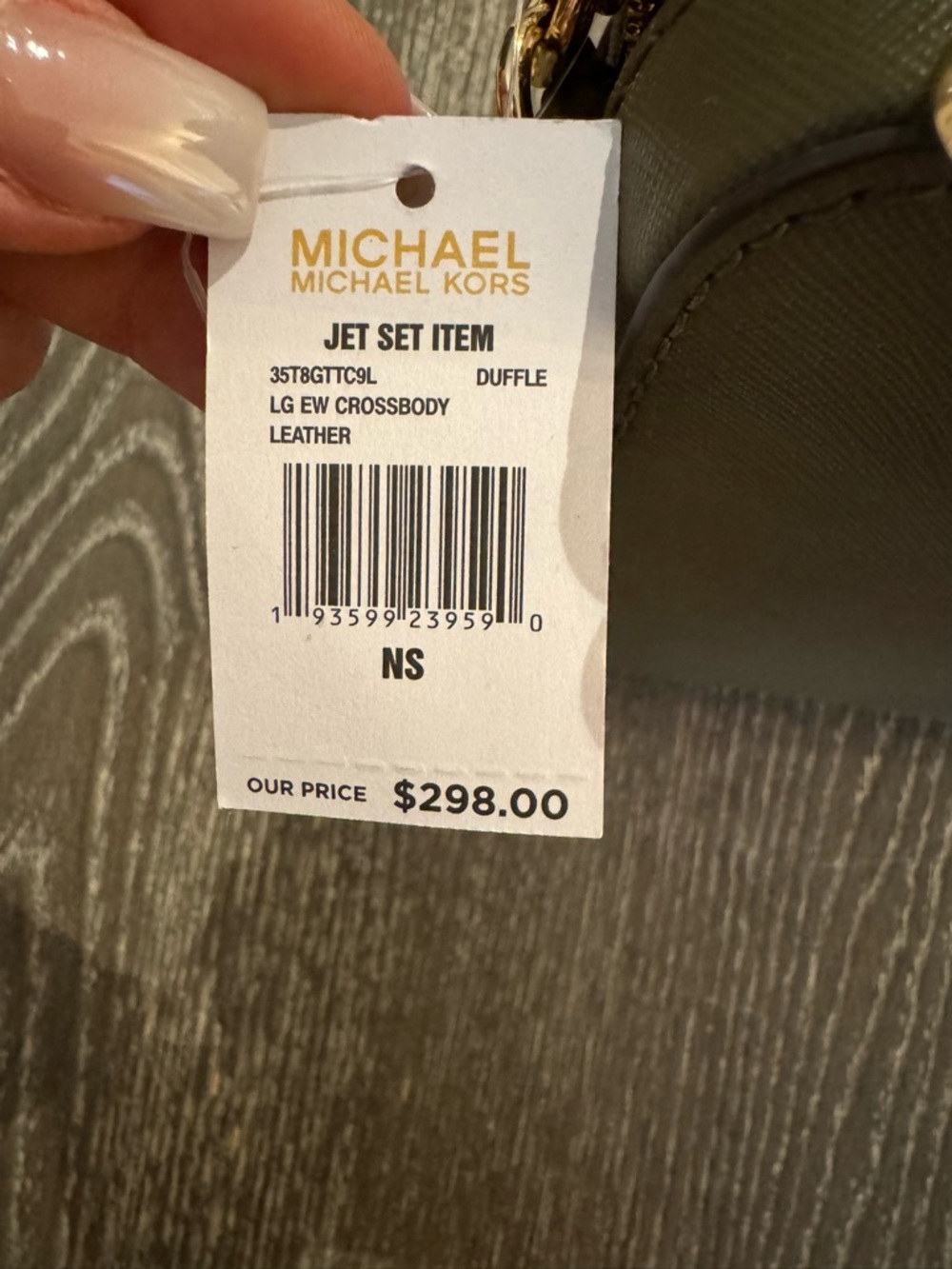 MICHAEL KORS Olive Leather Crossbody with Gold Hardware - Picture 4 of 6